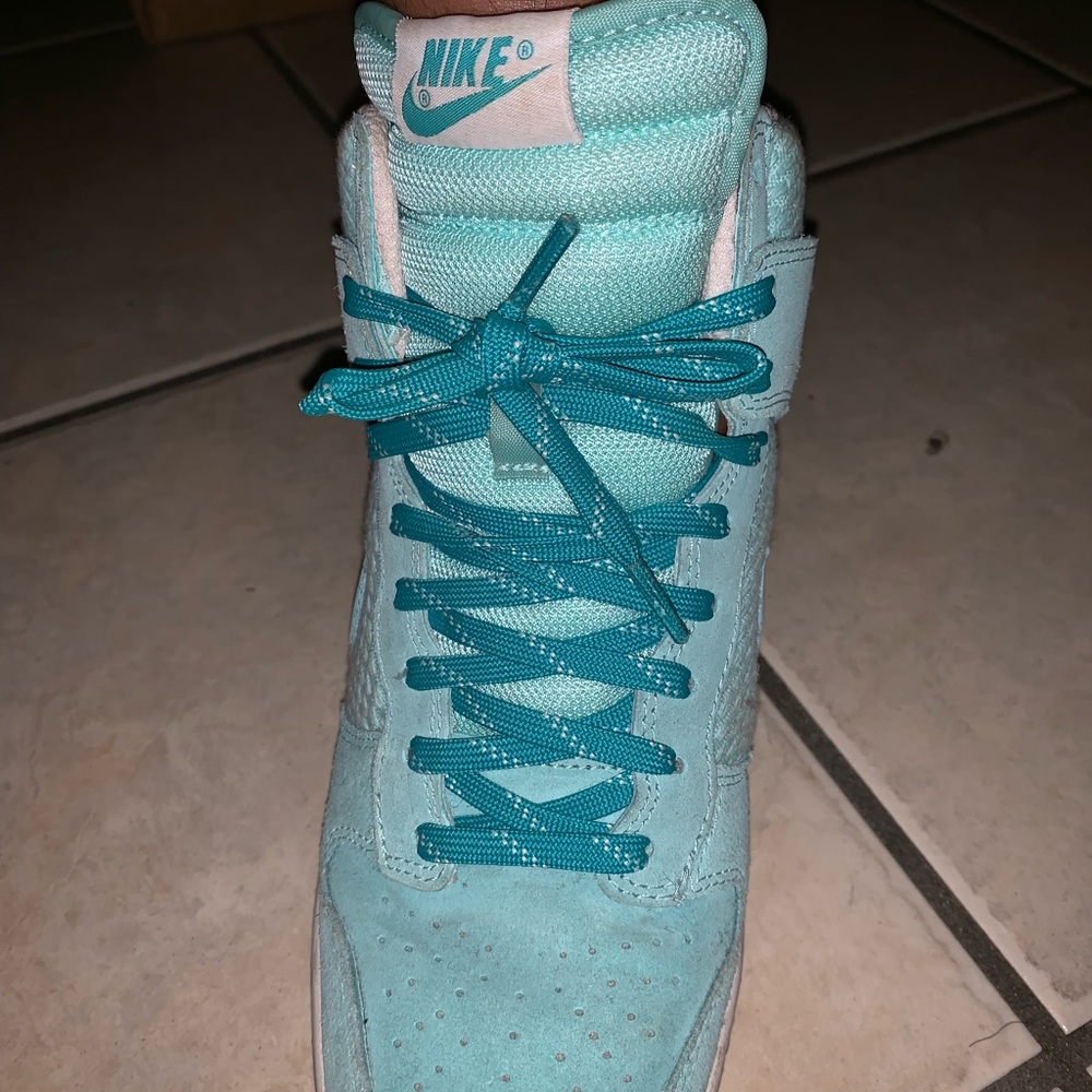 Nike Wedged Sneaker